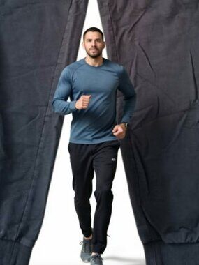 L⚫Jack and Jones Men's  Black Jogger Sportwear with JJ Logo Patch